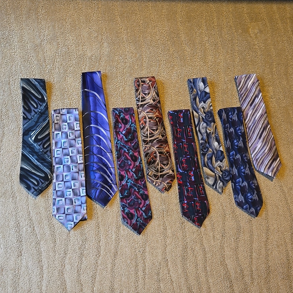 Men's silk neckties